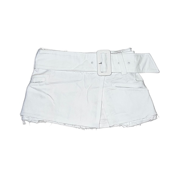 ARE YOU AM I Ketki belted mini skirt - Picture 2 of 11